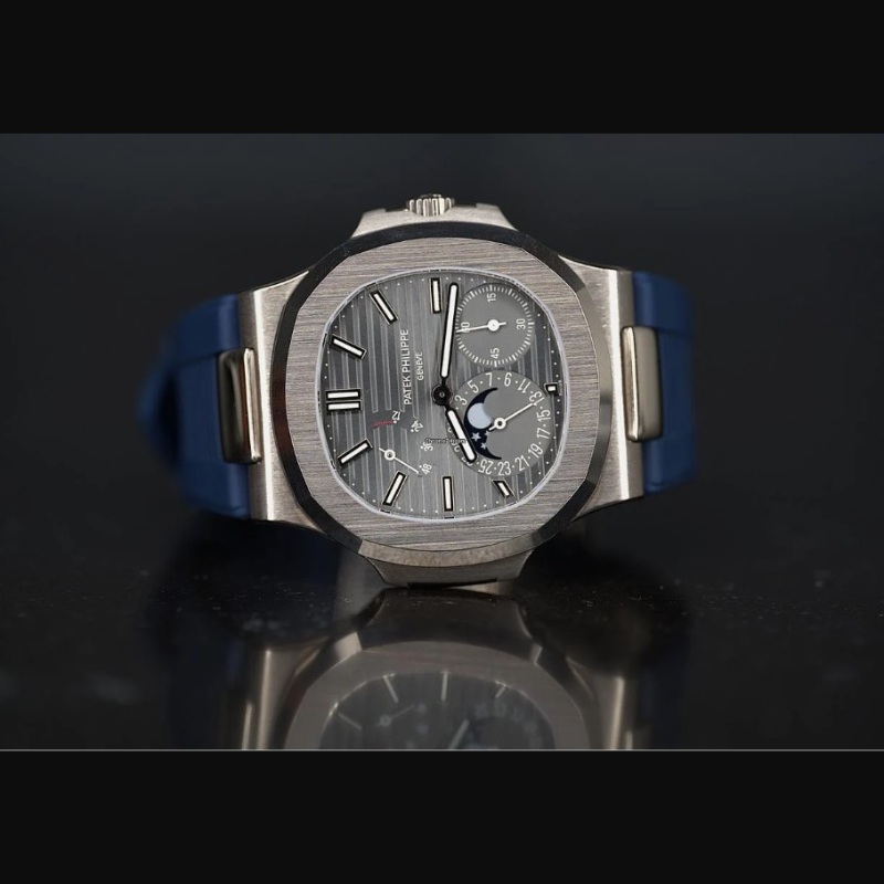 Patek Philippe Nautilus 5712G-001